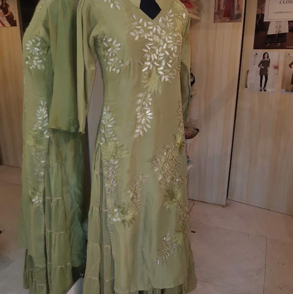 Pista green long one pc gown - Picture 2 of 4